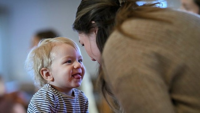 Boka Kom och sjung i Tolg, 0-5 år